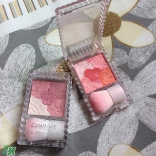 canmake花瓣腮红怎么用?canmake花瓣腮红使用方法